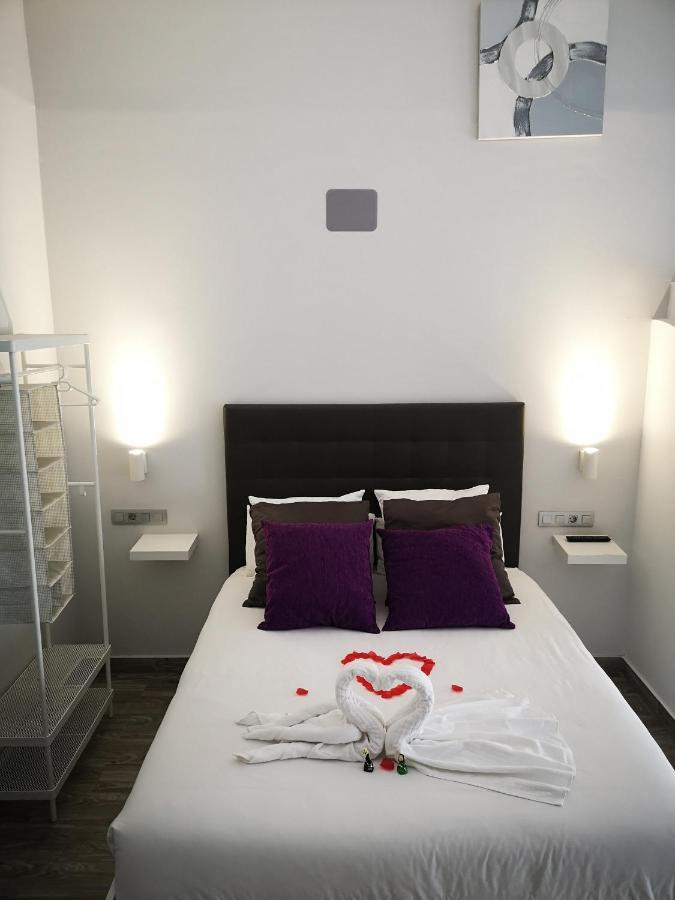 Eres Emerita "Apartamentos & Suites" Merida Exterior photo