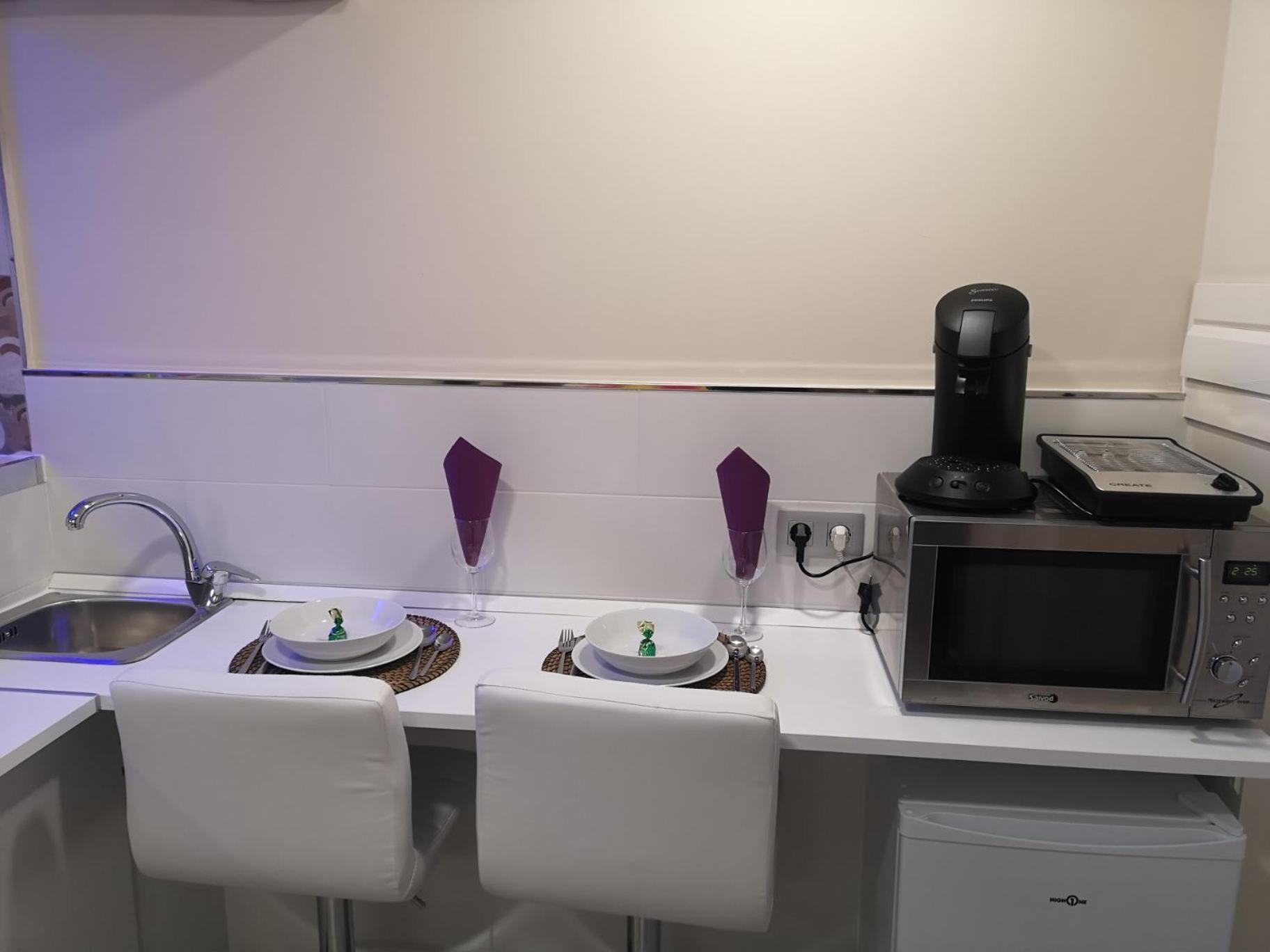 Eres Emerita "Apartamentos & Suites" Merida Exterior photo