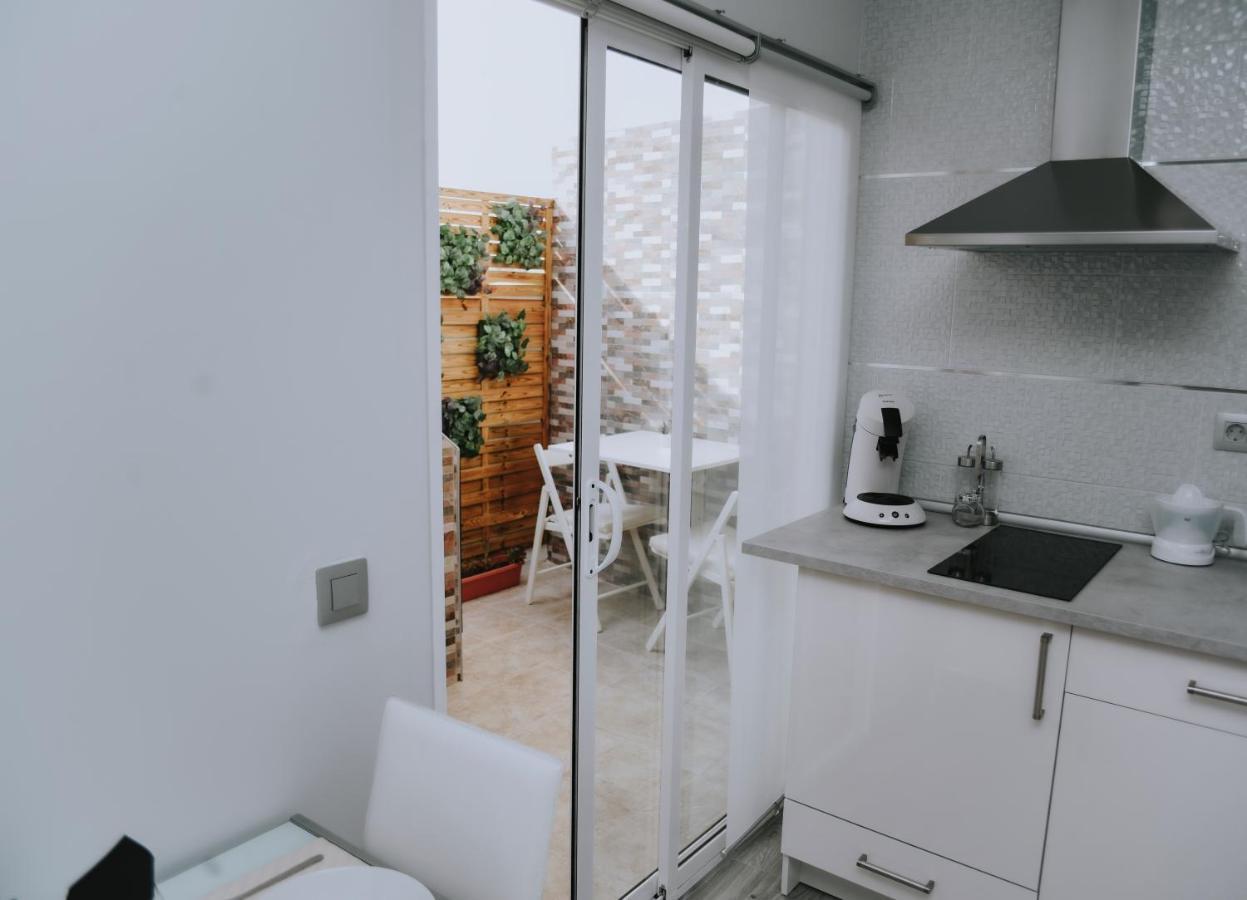 Eres Emerita "Apartamentos & Suites" Merida Exterior photo