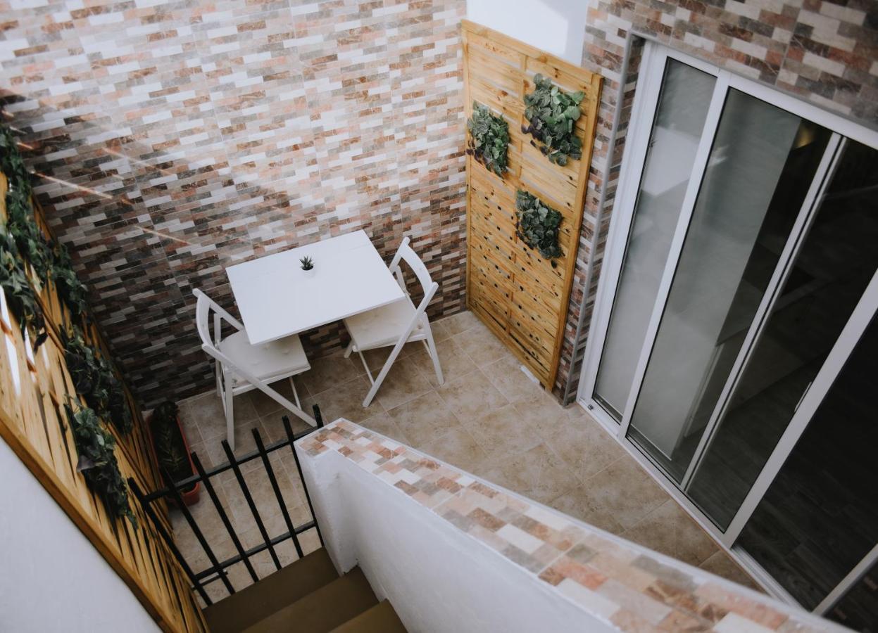 Eres Emerita "Apartamentos & Suites" Merida Exterior photo
