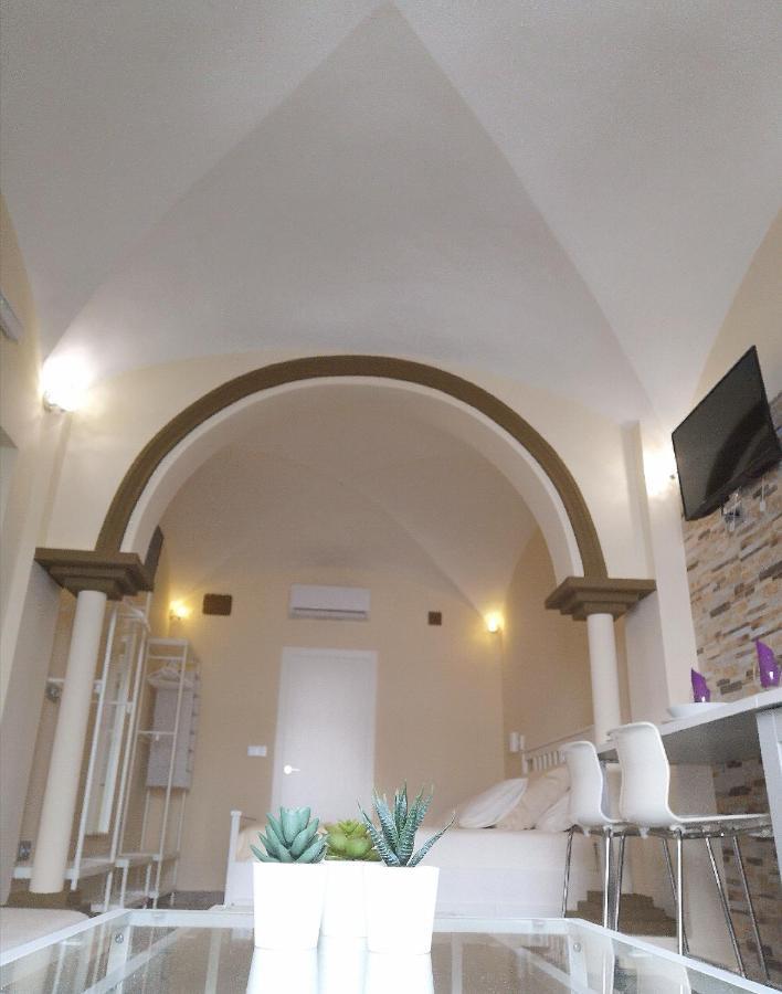 Eres Emerita "Apartamentos & Suites" Merida Exterior photo